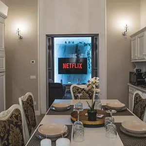 Apartment Belvedere Luxury Apartment, View On The Walls, Lucca