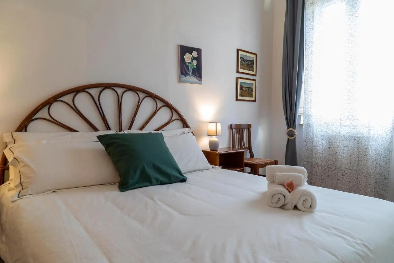 La Maison De Louise Lucca 0*,  Italien